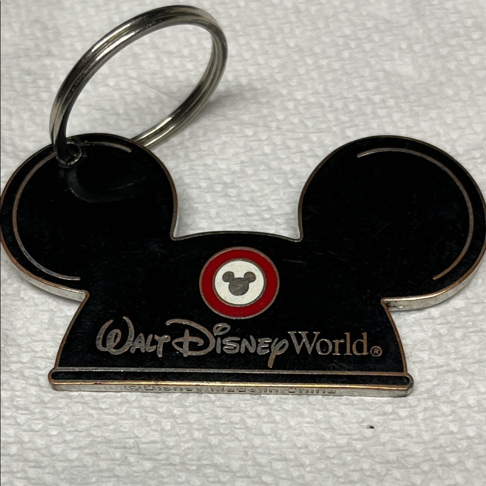 Disney Parks #1 Aunt Mickey mouse keychain Walt Disney World Collectable - Picture 5 of 5